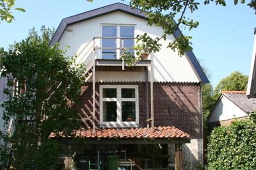 Coat of Arms of Middelie - About Your Stay