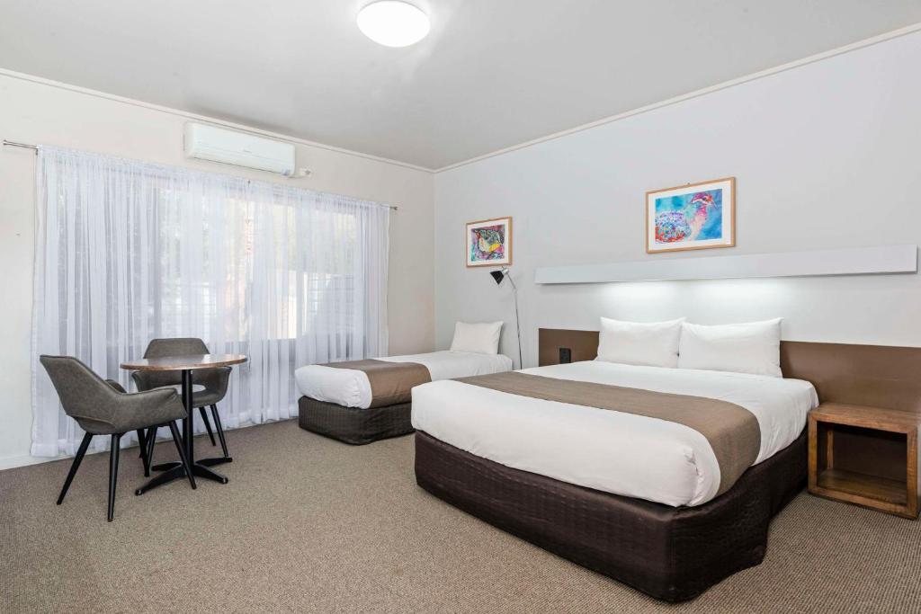 Comfort Inn Clubarham - About Your Stay