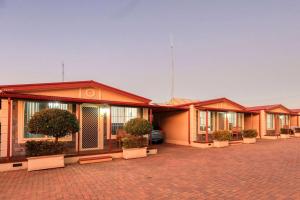 Comfort Inn Crystal Broken Hill - About Your Stay