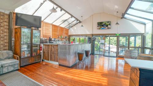 Country 2 Coast Motor Inn Coffs Harbour - About Your Stay