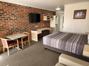 Country Roads Motor Inn Naracoorte - Key Points