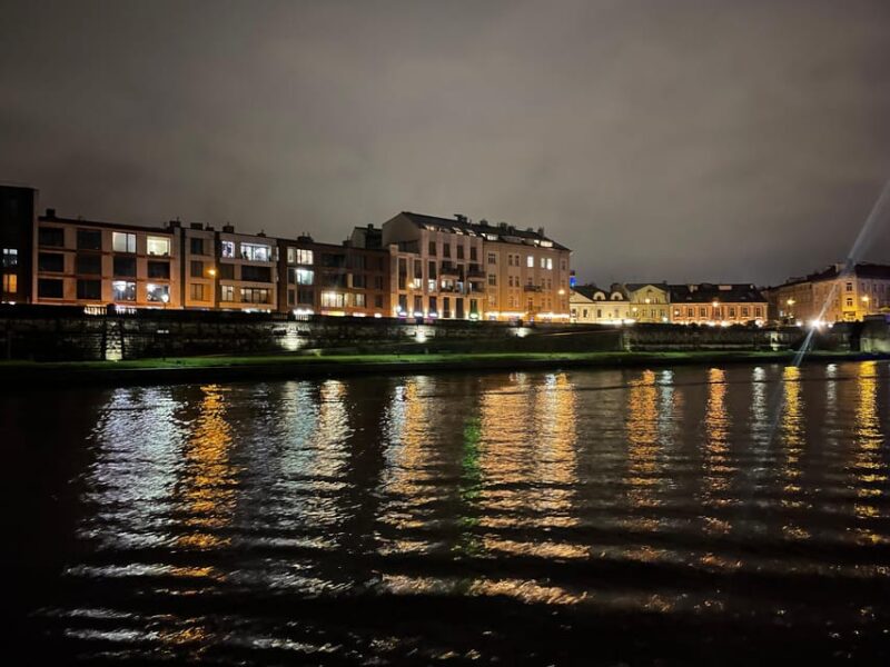 Cracow: Evening Gondola Cruise ✨ - Key Points