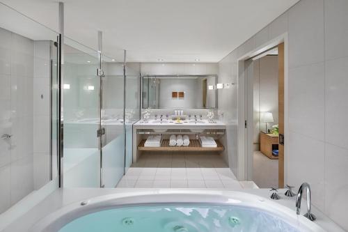 Crown Promenade Melbourne Review