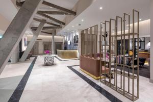 Deco Hotel Canberra - About Your Stay