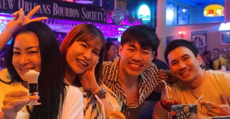 ⭐ Makati Bar Hopping and Pub Crawl Tour With Venus ⭐ - Key Points