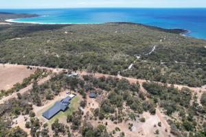 Eagle Bay House - Key Points