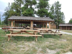Eagle Ridge Ranch - About Your Stay