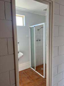 Esperance Travellers Inn - About Your Stay