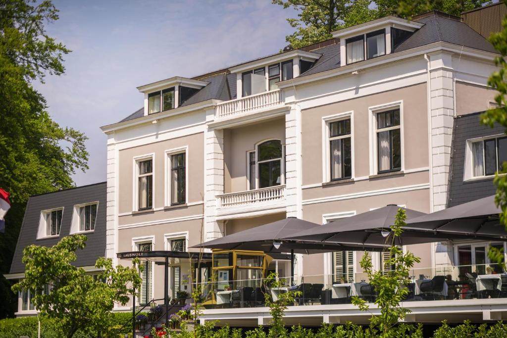 Estate Lauswolt Review