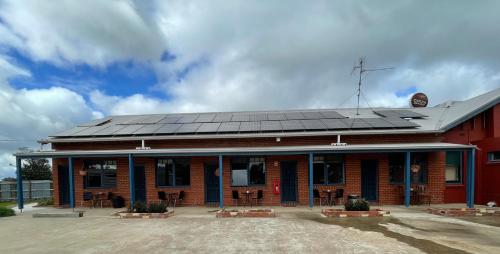 Falcon Hotel Motel - Key Points