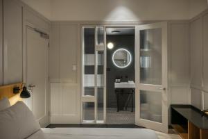 Farmers Home Hotel - About Your Stay