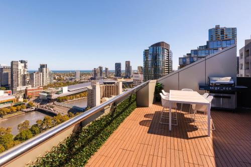 Flinders Luxury Penthouse - Key Points