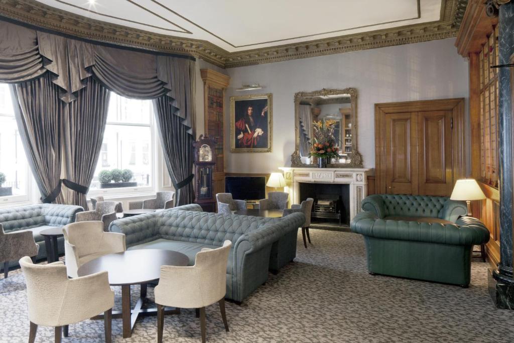 Gem Strathmore Hotel - Key Points