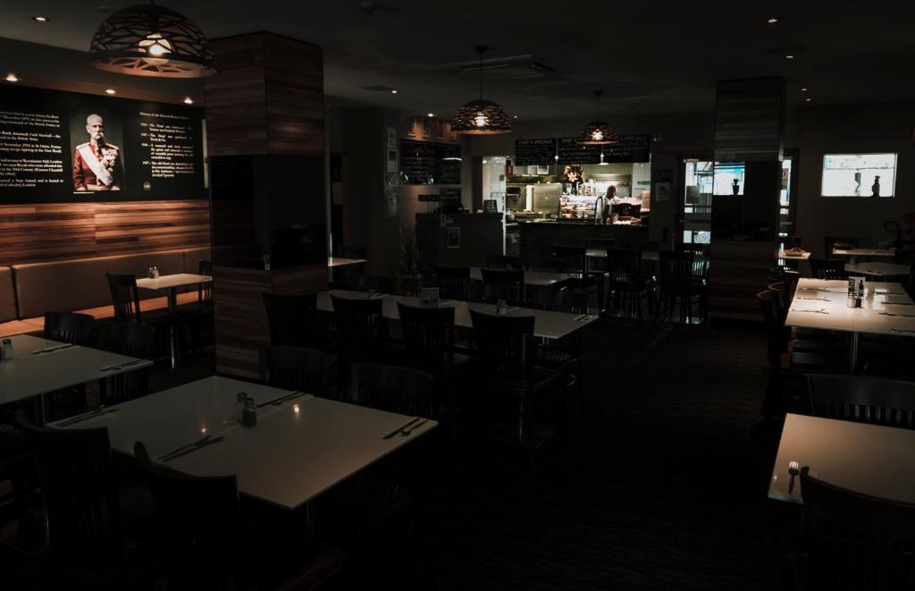 General Roberts Hotel - About Your Stay