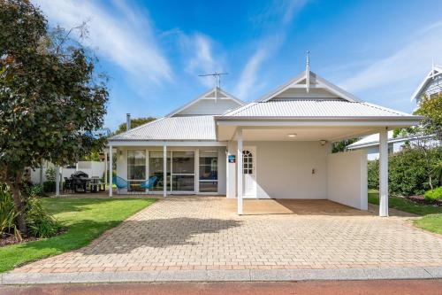 Geographe Cove Resort - About Your Stay