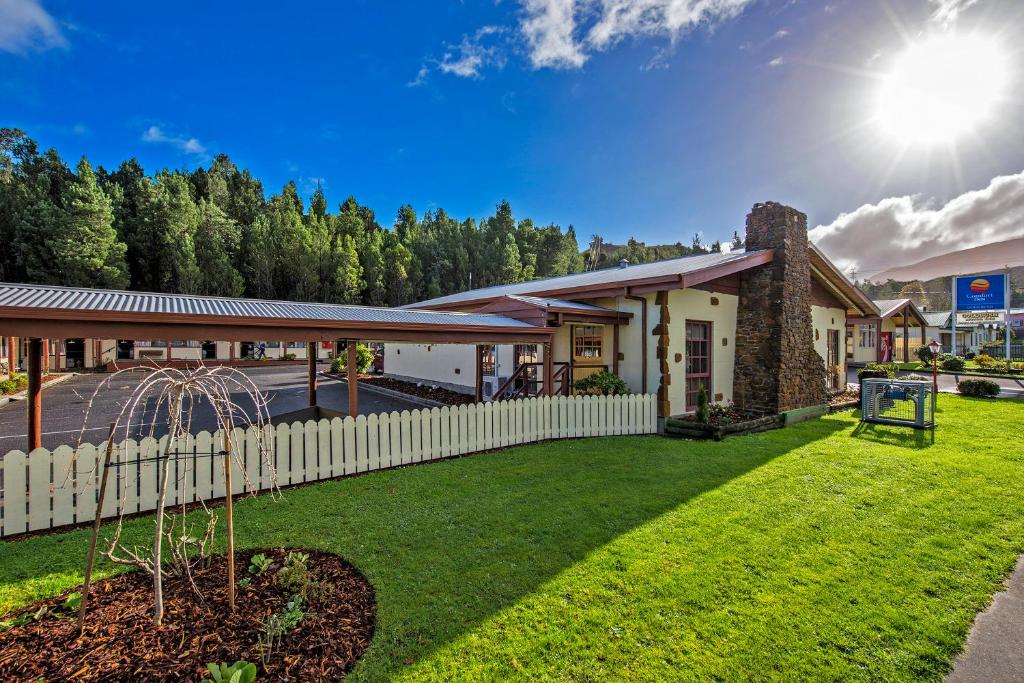 Gold Rush Inn Review