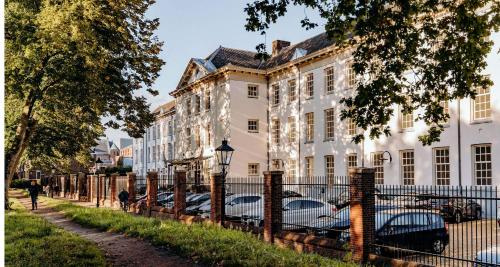 Grand Hotel Karel V - Accommodations Overview