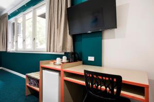Greenacre Hotel - About Your Stay