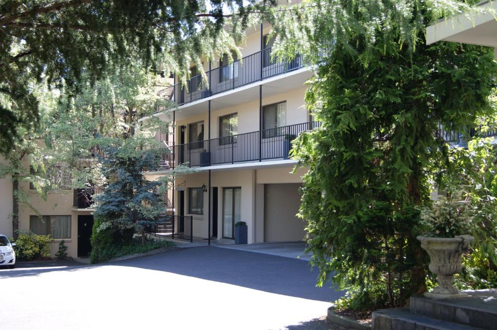 Grosvenor Court Apartments - Key Points
