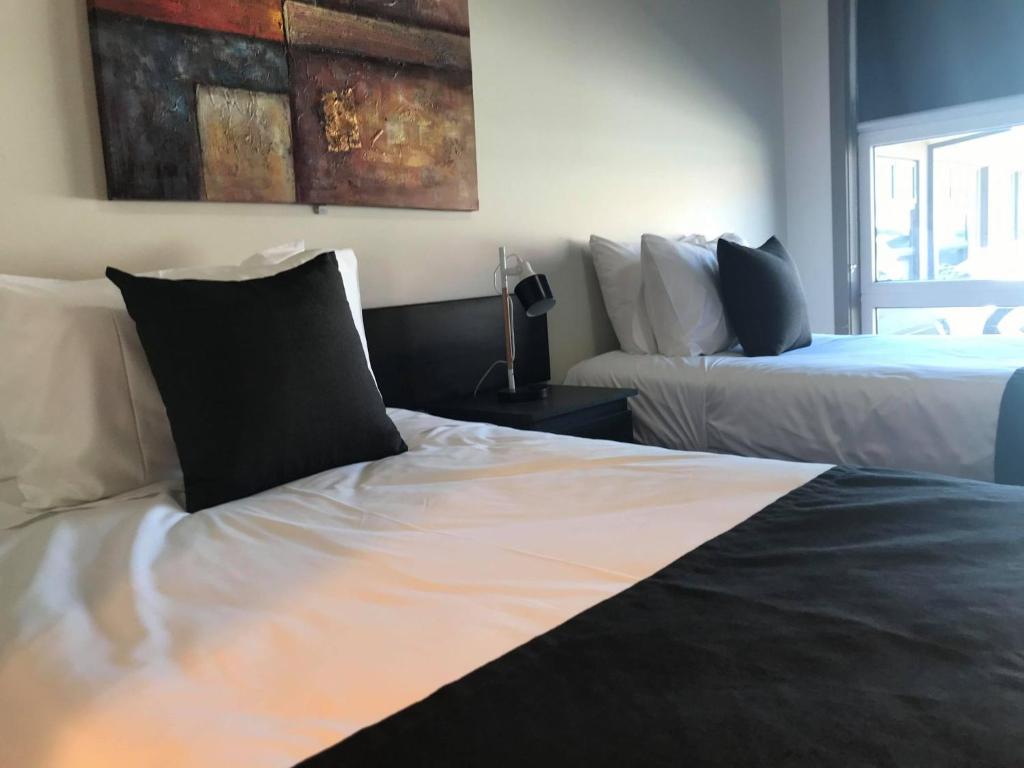 Guiding Star Motel & Hotel - Key Points