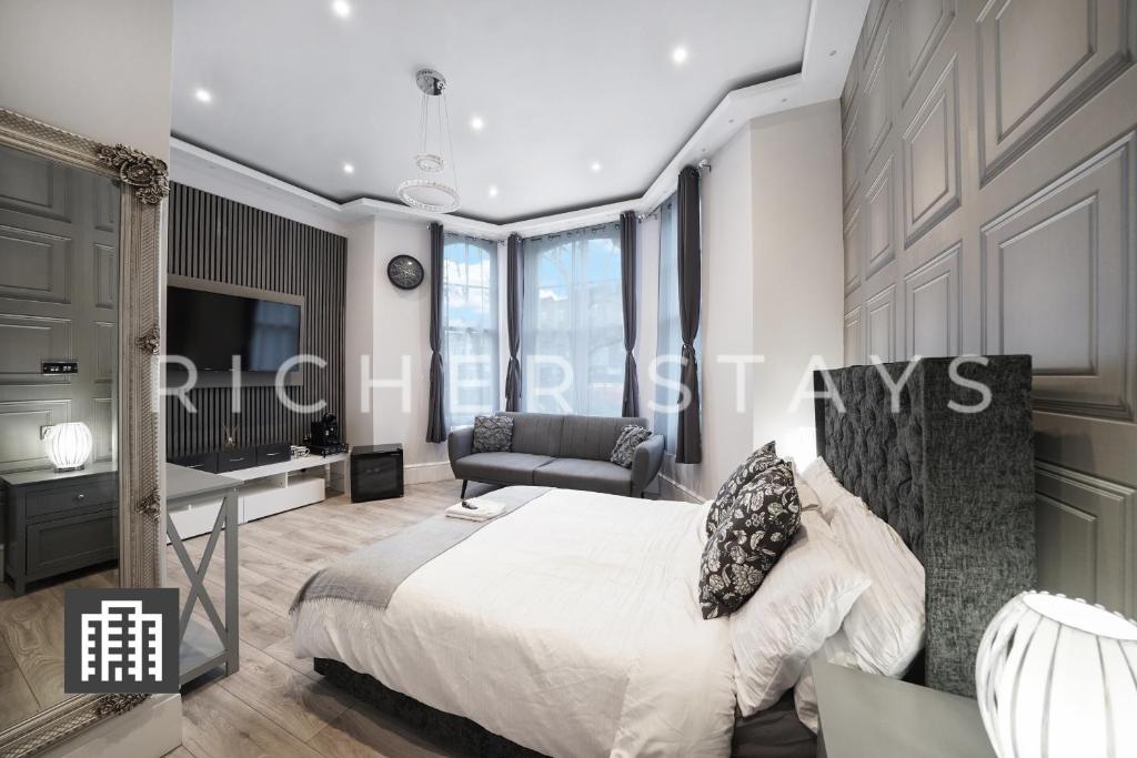 Hackney Suites – En-Suite Rooms & Amenities Review