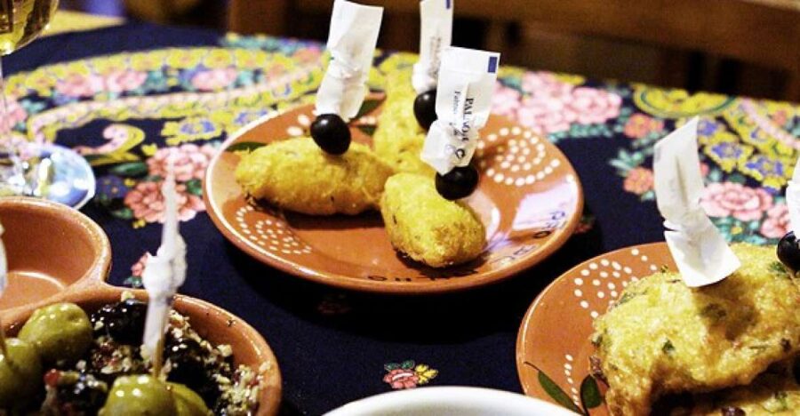 Half-Day Porto Walking Tour With Typical Snack - Inclusions