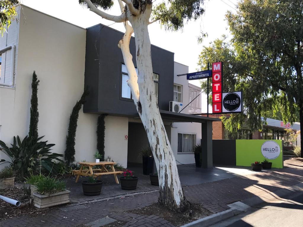Hello Adelaide Motel and Apartments Review