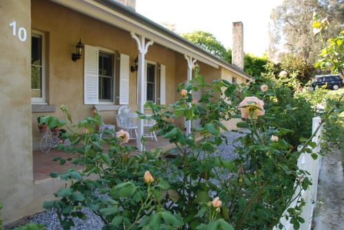 Hillside Cottage Berrima - Key Points