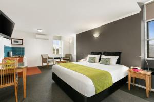 Hobart Waterfront Apartments - Key Points