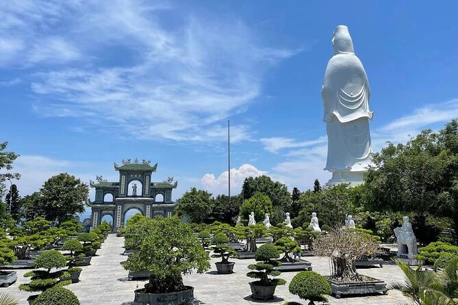 Hoi an to Hue Private Car Transfer With Sightseeing Stops