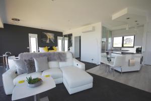 Horizon Deluxe Apartments - Key Points