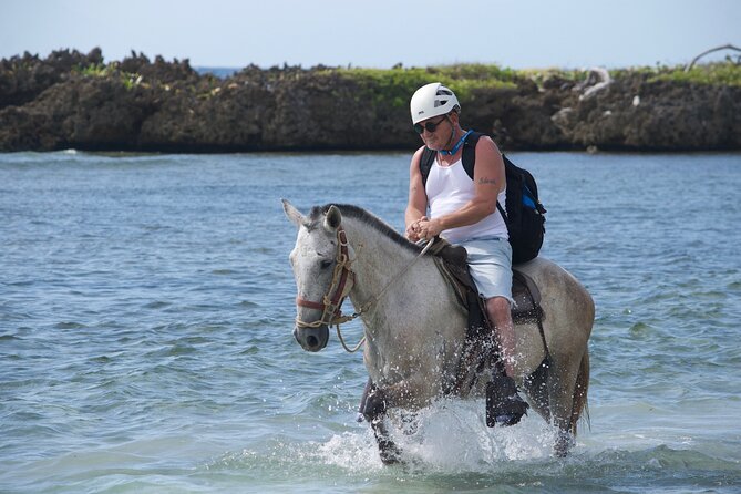 Horseback Riding at Mahogany Bay - Meeting and Pickup Options