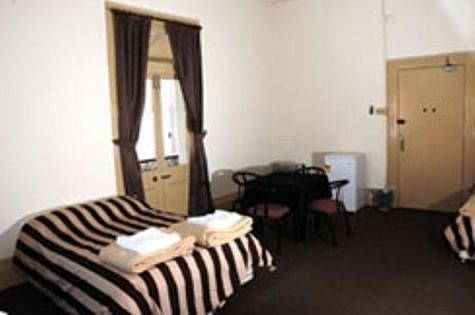 Hotel Metropolitan - Key Points
