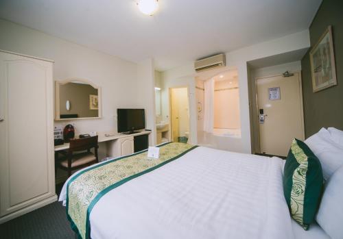 Hotel Northbridge - About Your Stay