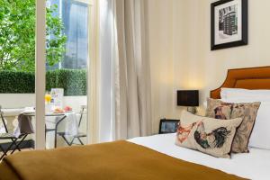 Hotel Xenia - Autograph Collection - Key Points