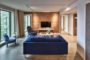 Hyatt Regency Amsterdam - About Your Stay