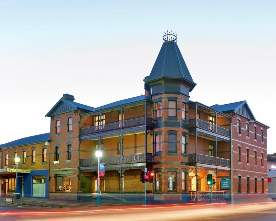 Ikon Hotel Review