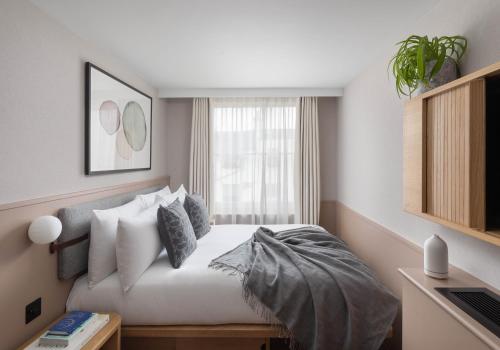 Inhabit Queens Gardens, a Member of Design Hotels - Key Points