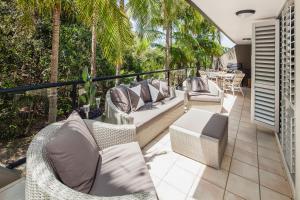 Julians Apartments - About Your Stay