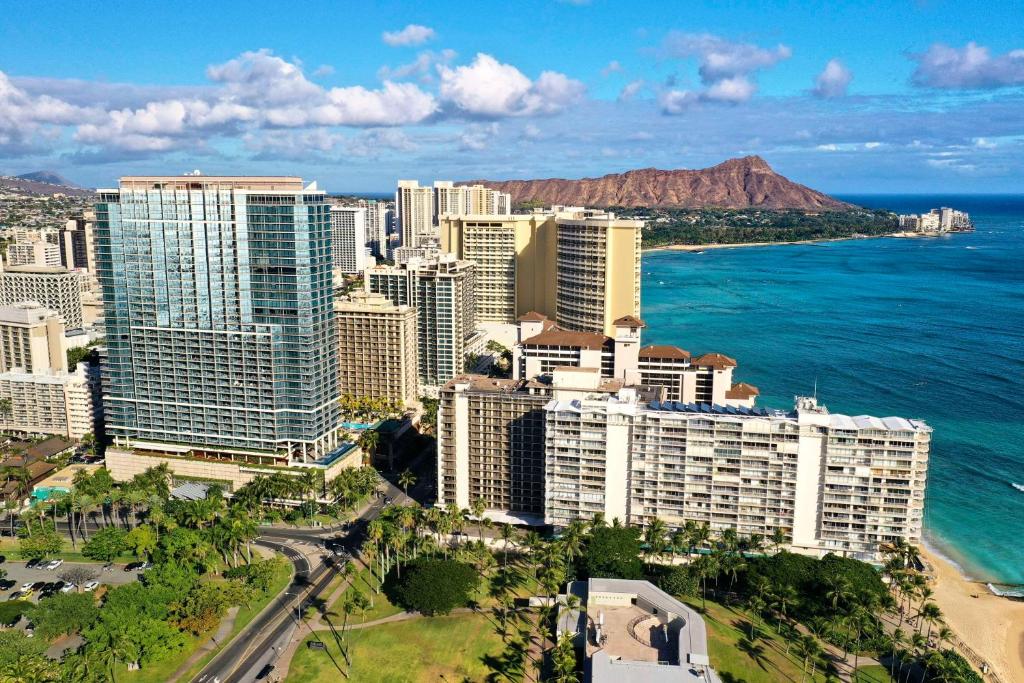 Ka Laʻi Waikiki Beach, LXR Hotels & Resorts - About Your Stay