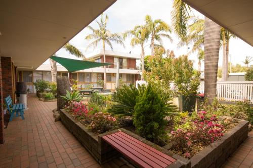 Kalindo Merimbula - About Your Stay