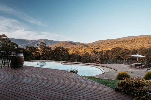 Kangaroo Manor - Key Points