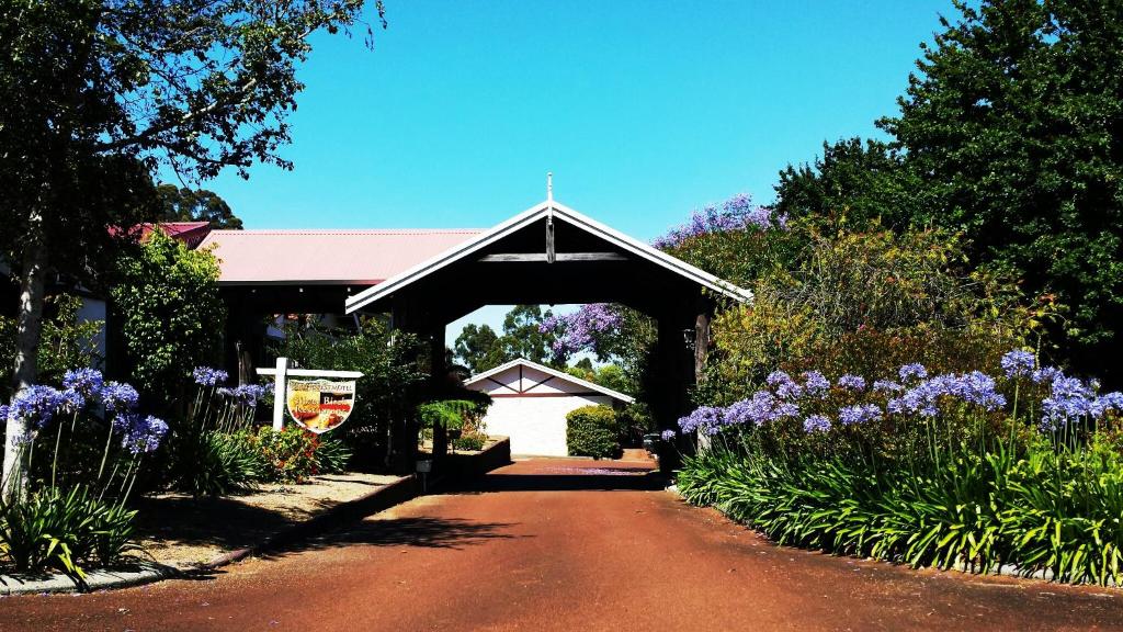 Karri Forest Motel - About Your Stay