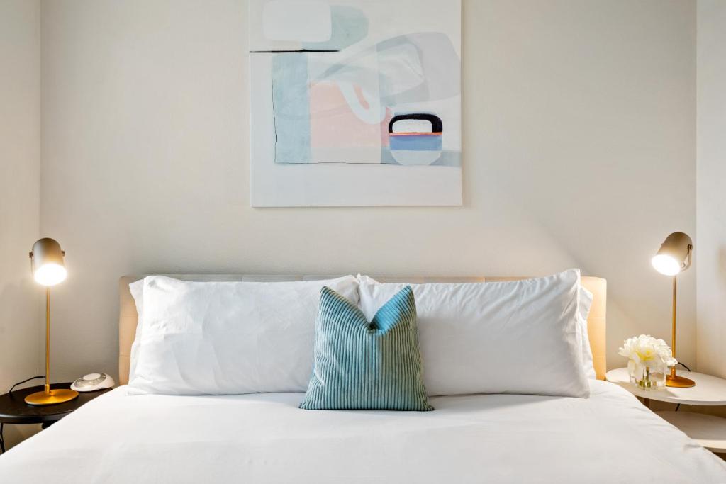 Kasa Arlington Dallas - About Your Stay