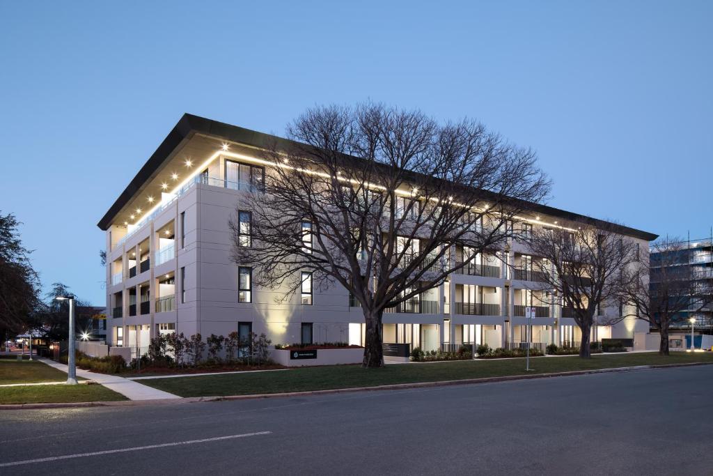 Knightsbridge Canberra Review