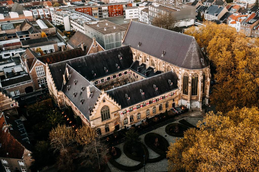 Kruisherenhotel Maastricht – Oostwegel Collection, Member of Design Hotels Review