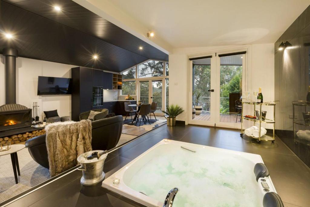 Kudos Villas - Hepburn Springs Review