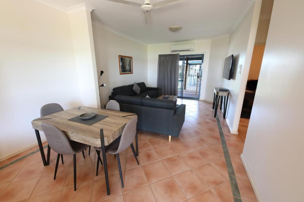 Lakeview Apartments Review