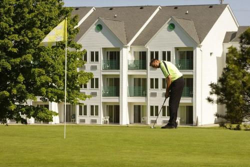 Lakeview Hills Golf & Resort - About Your Stay