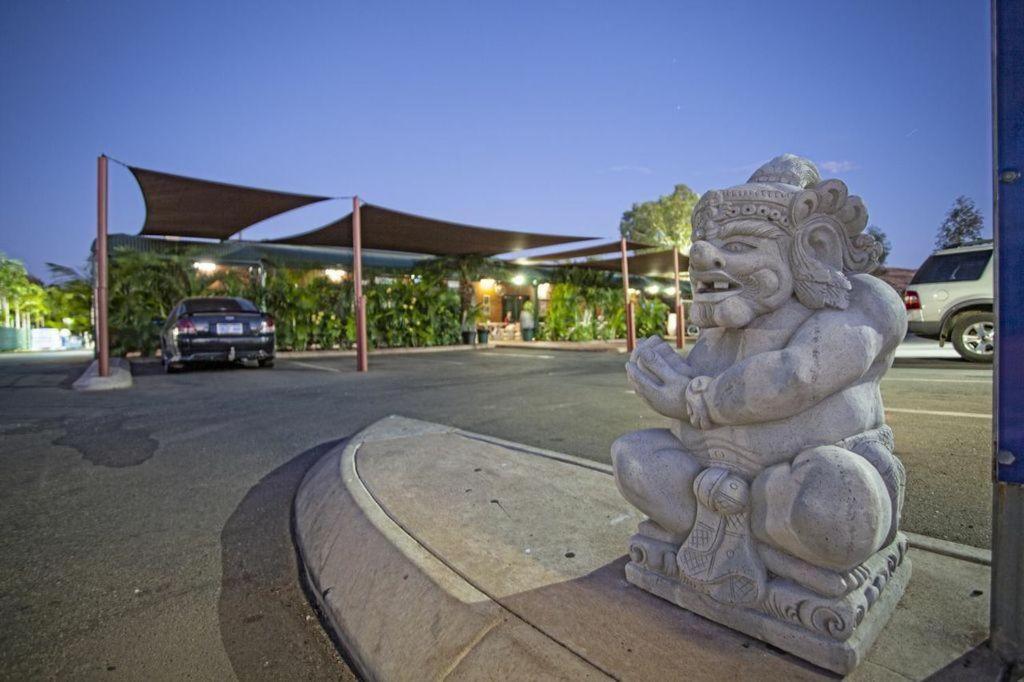 Latitude20 Cattrall Park Motel Review